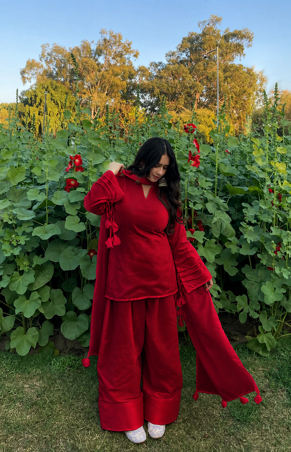 Tussle Farshi Set
